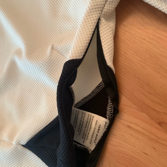 Vero Moda White and Black dress. Size 34 - Picture 6 of 6